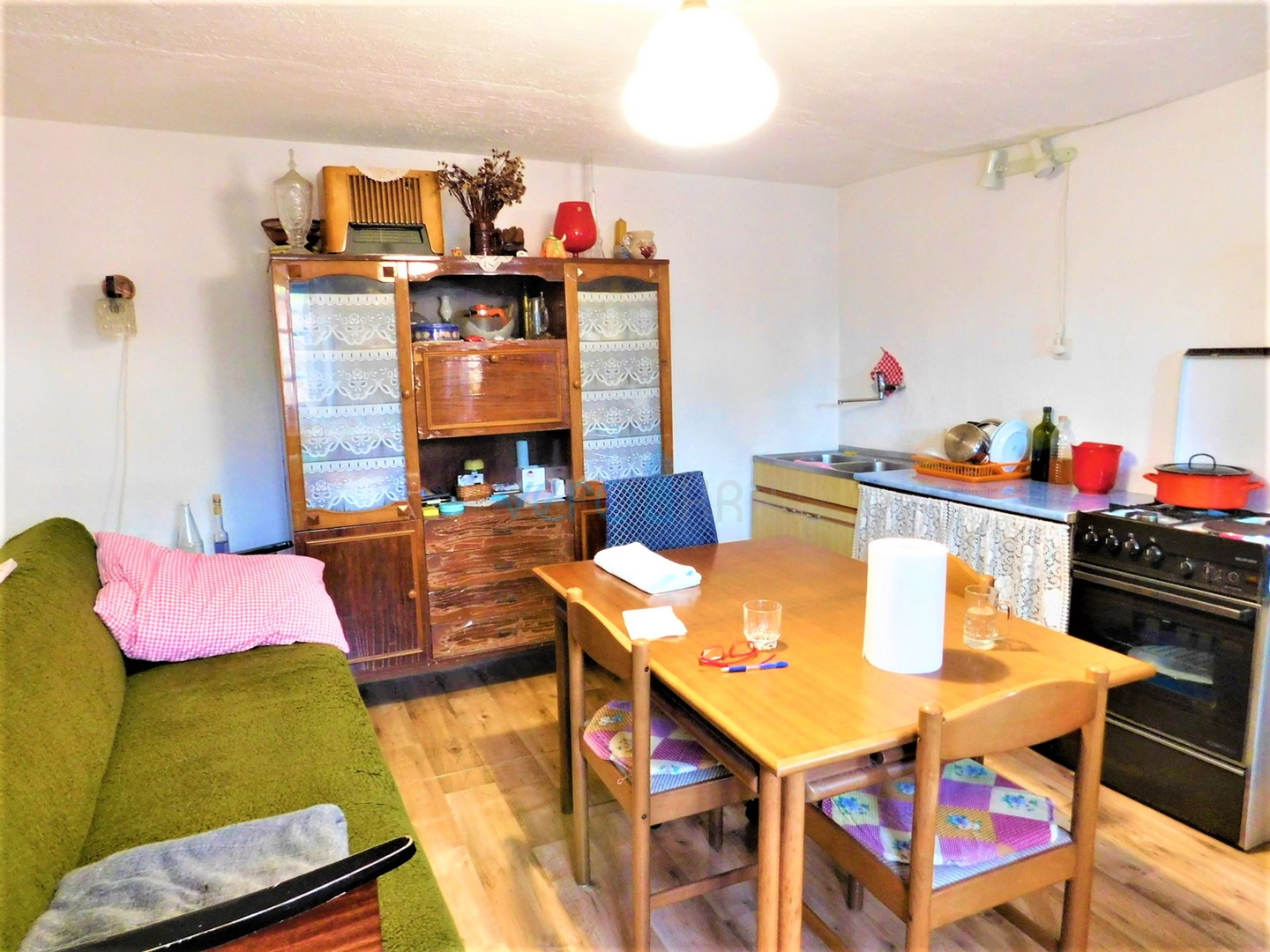 Crikvenica, Bribir - Anwesen mit 2 Häusern und einem Grundstück von 1778 m², Verkauf