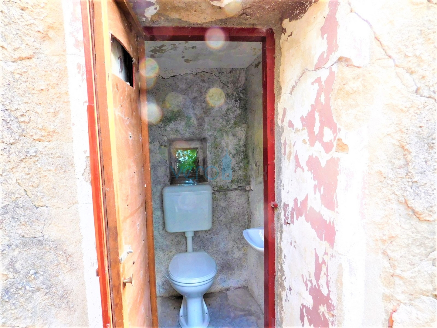 Crikvenica, Bribir - Anwesen mit 2 Häusern und einem Grundstück von 1778 m², Verkauf