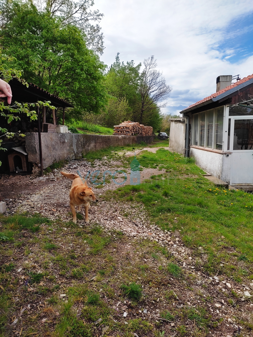 Hreljin - kuća sa prekrasnim pogledom + građevinski teren 876 m2, prodaja