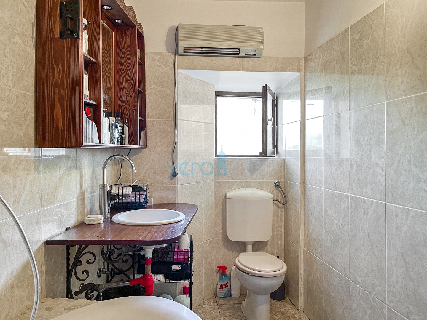 Dobrinj, otok Krk, obnovljena rustikalna kuća, 80m2, pogled, prodaja