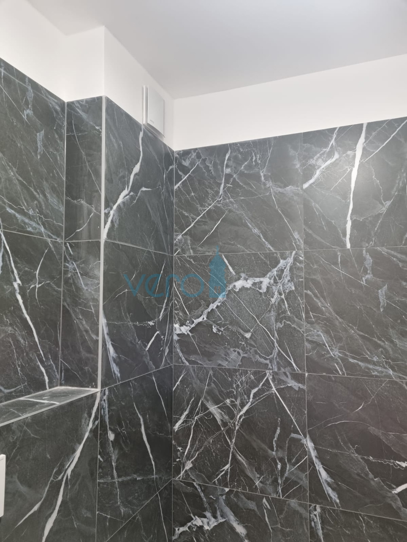 Kostrena, Rijeka area, comfortable three-room apartment, near the sea, ground floor, for sale