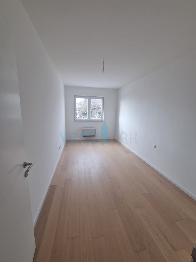 Kostrena, Rijeka area, comfortable three-room apartment, near the sea, ground floor, for sale