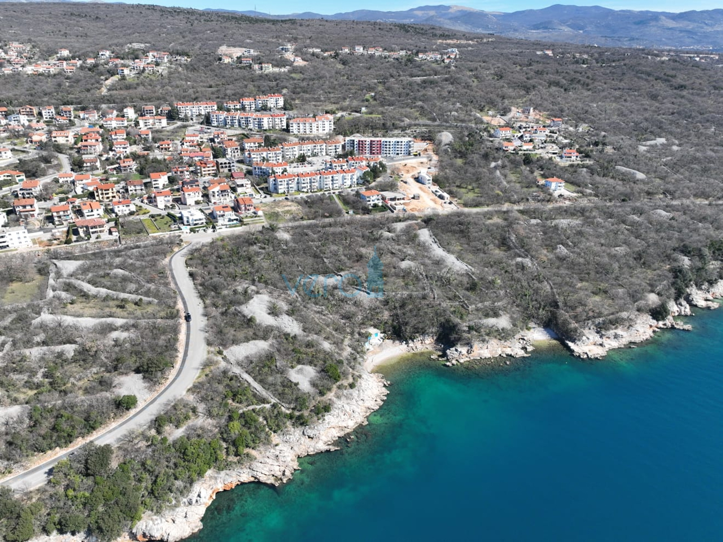 Kostrena, Rijeka area, comfortable three-room apartment, near the sea, ground floor, for sale