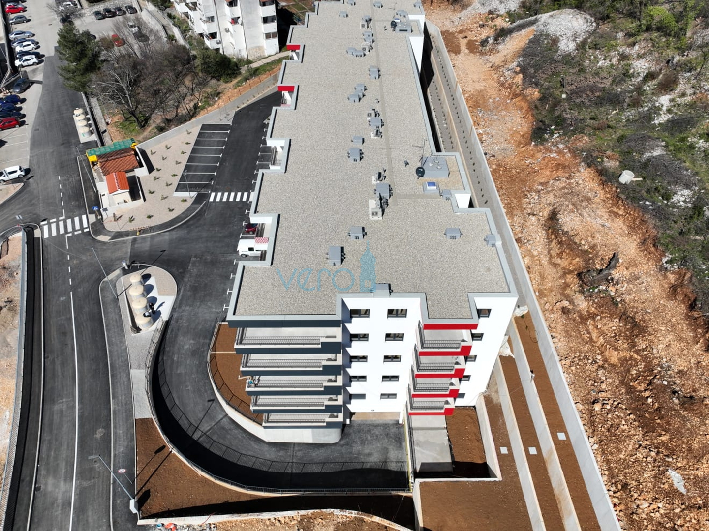 Kostrena, Rijeka area, comfortable three-room apartment, near the sea, ground floor, for sale