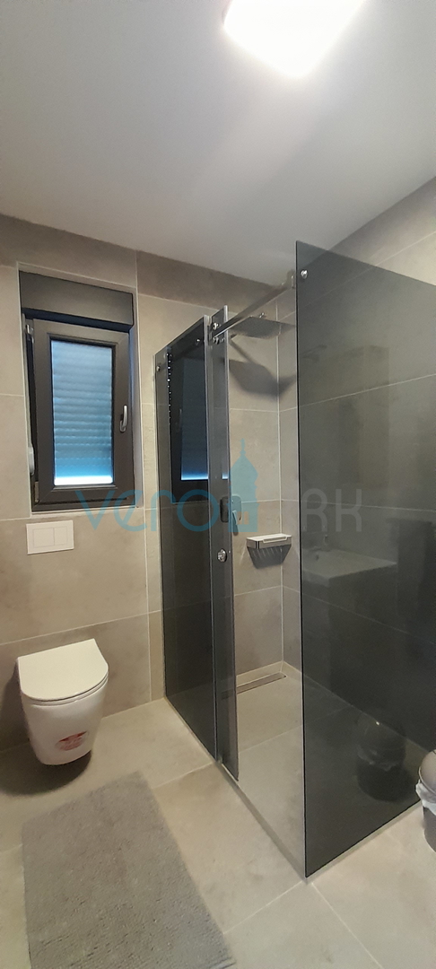 Vrbnik, okolica, dvojna kuća, novogradnja, pogled, bazen, prodaja