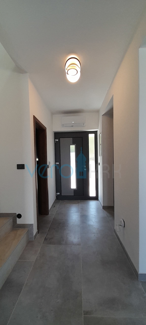 Vrbnik, okolica, dvojna kuća, novogradnja, pogled, bazen, prodaja