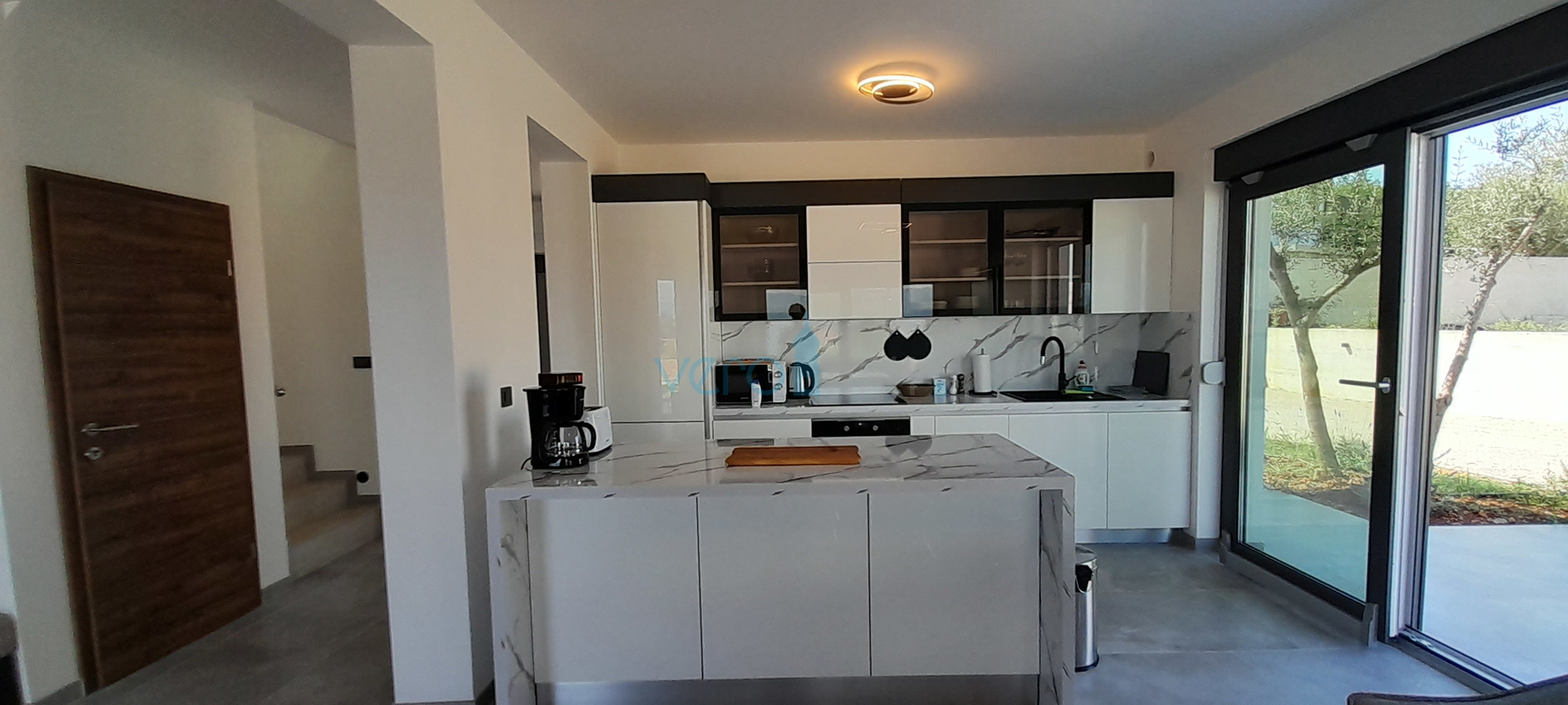 Vrbnik, okolica, dvojna kuća, novogradnja, pogled, bazen, prodaja