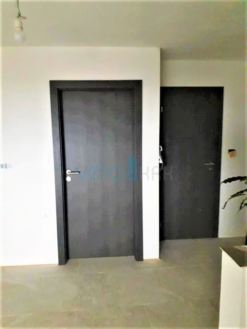 Kostrena - adaptirana starina, 5 stanova, pogled, prodaja