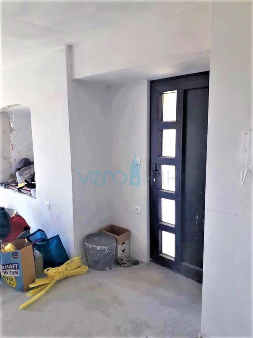 Kostrena - adaptirana starina, 5 stanova, pogled, prodaja