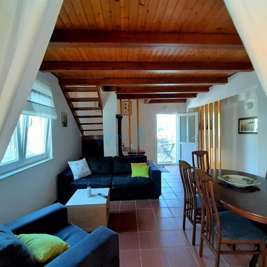 Krk, surroundings, Semi-detached house with swimming pool in an idyllic village, for sale