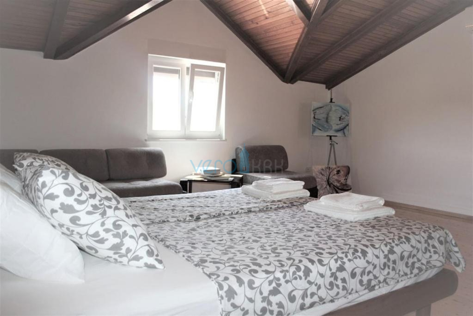 Krk, surroundings, Semi-detached house with swimming pool in an idyllic village, for sale