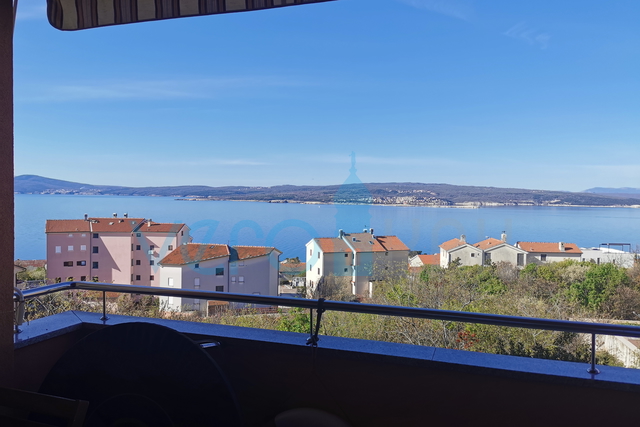 Crikvenica - novija zgrada, tri spavaće sobe, pogled, balkon, prodaja