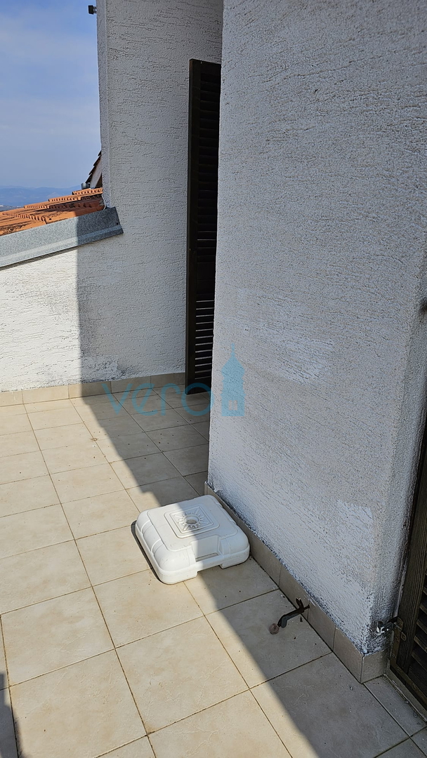 Njivice, island of Krk, Detached house with a garden and sea view, for sale