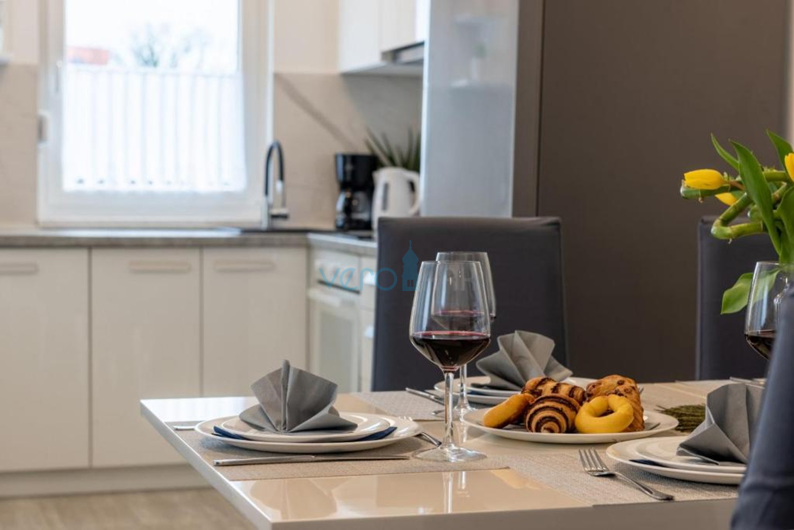 Otok Krk, Čižići, moderan trosoban stan sa pogledom na more, prodaja