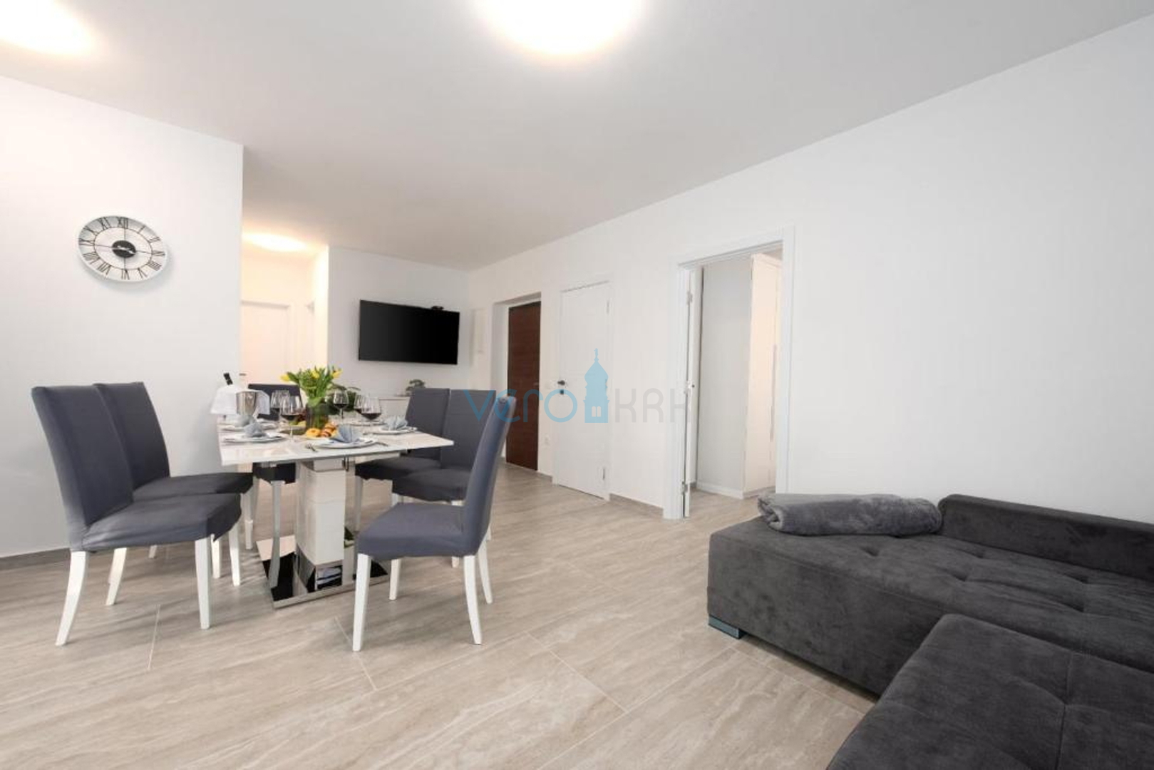 Otok Krk, Čižići, moderan trosoban stan sa pogledom na more, prodaja