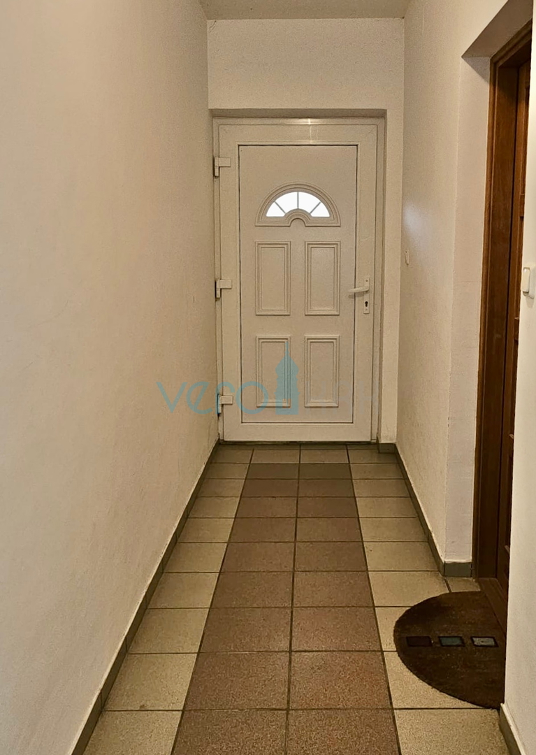 Insel Krk, Gebiet Malinska, Wohnung 108m2, Aussicht, 150m zum Meer, zu verkaufen