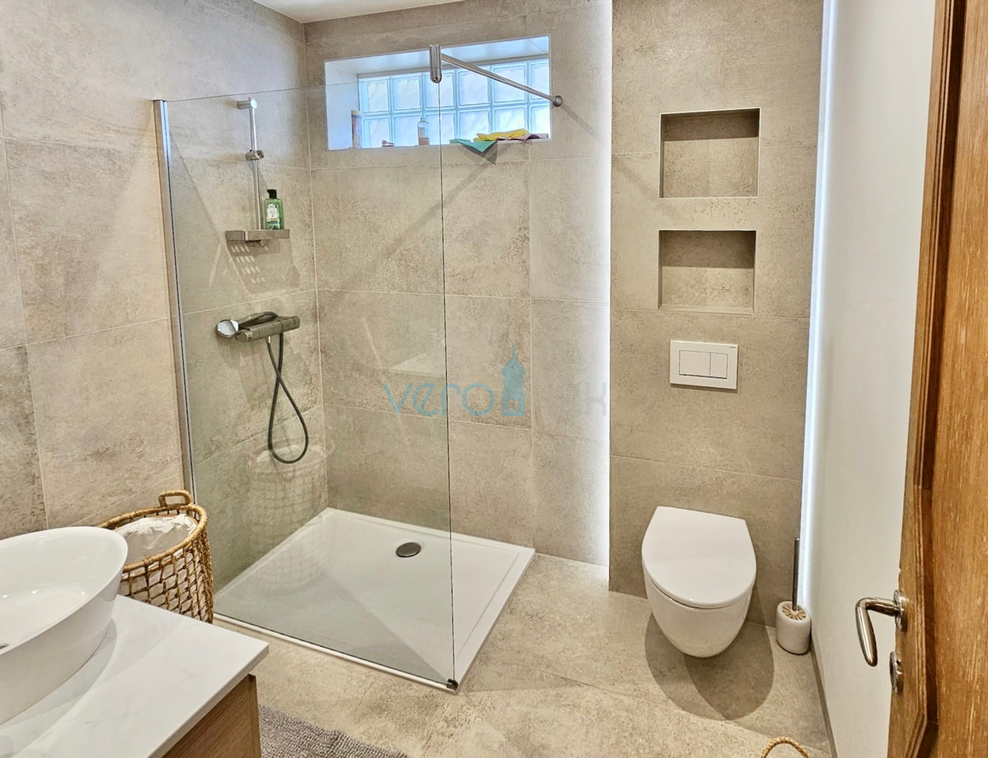 Insel Krk, Gebiet Malinska, Wohnung 108m2, Aussicht, 150m zum Meer, zu verkaufen