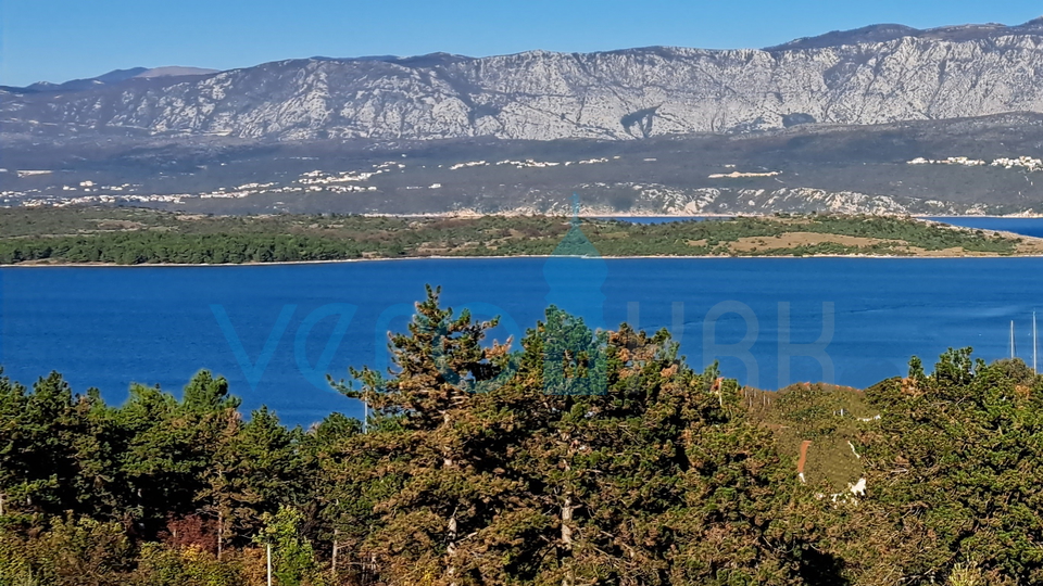 Insel Krk, Klimno, GELEGENHEIT! Haus in einer Reihe mit schönem Garten und Panoramablick auf das Meer