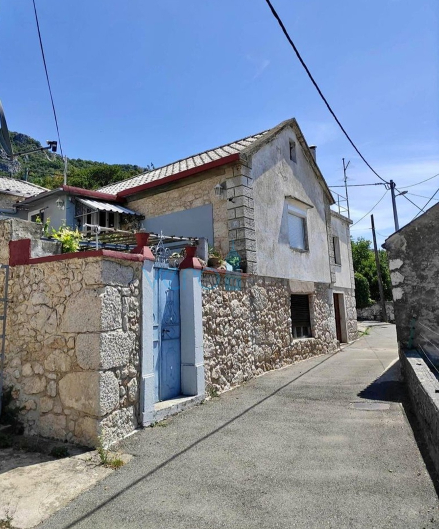 Novi Vinodolski, Bribir, stone house with a beautiful sea view, for sale