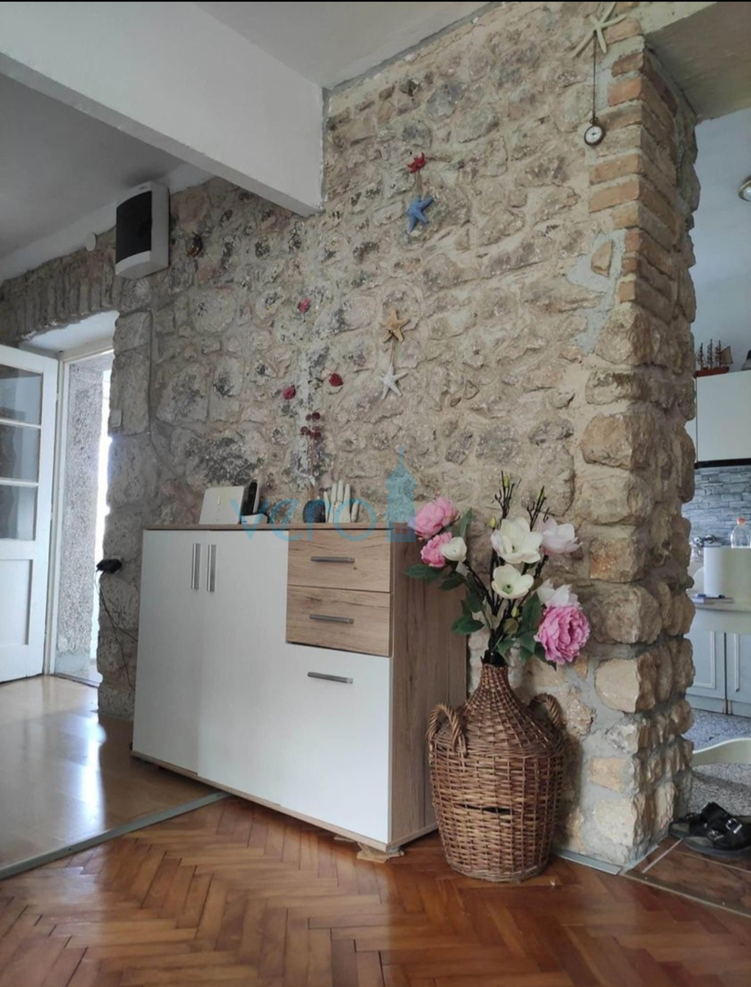 Novi Vinodolski, Bribir, stone house with a beautiful sea view, for sale