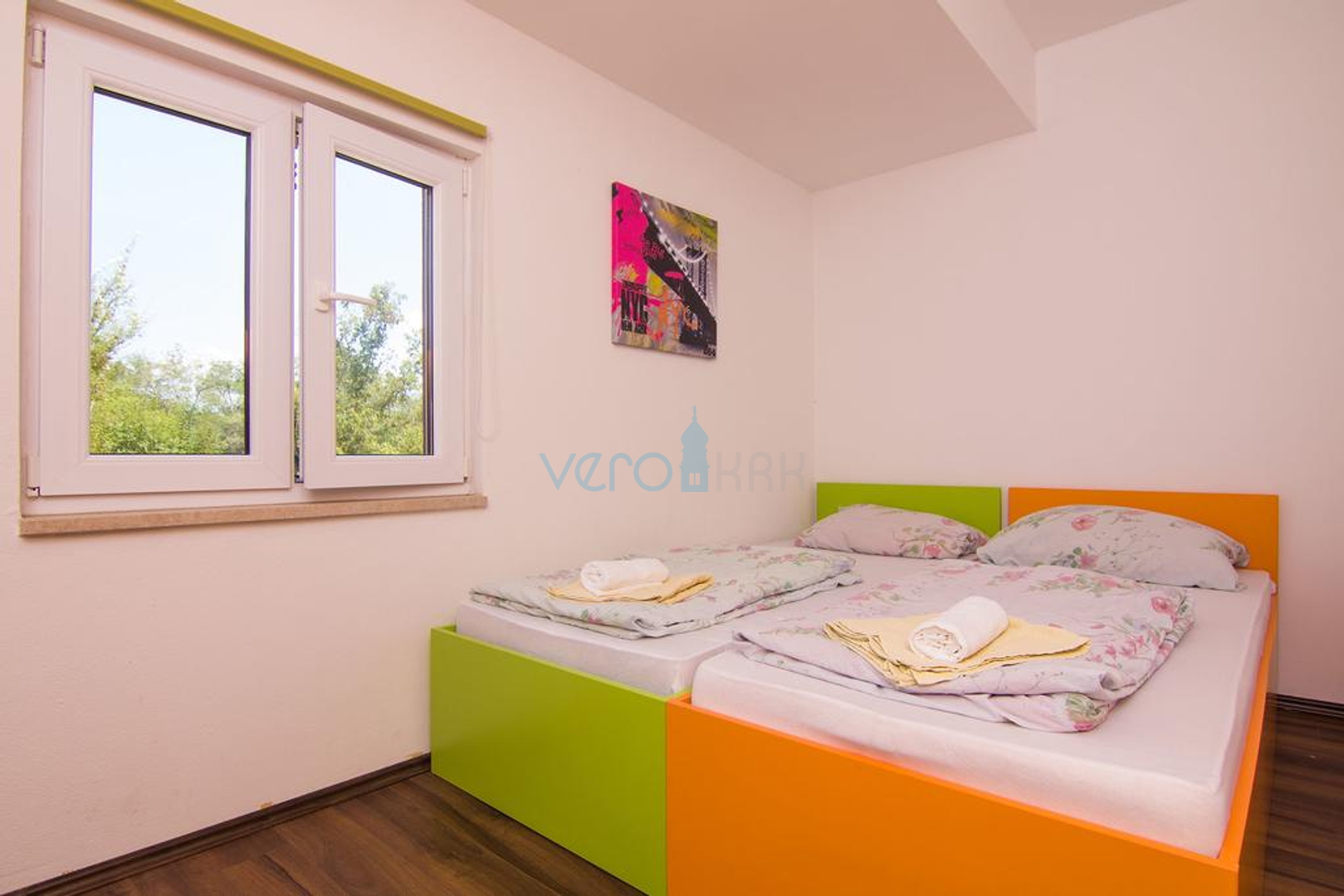 Island of Krk, surroundings, house with two apartments, swimming pool and sea view, for sale