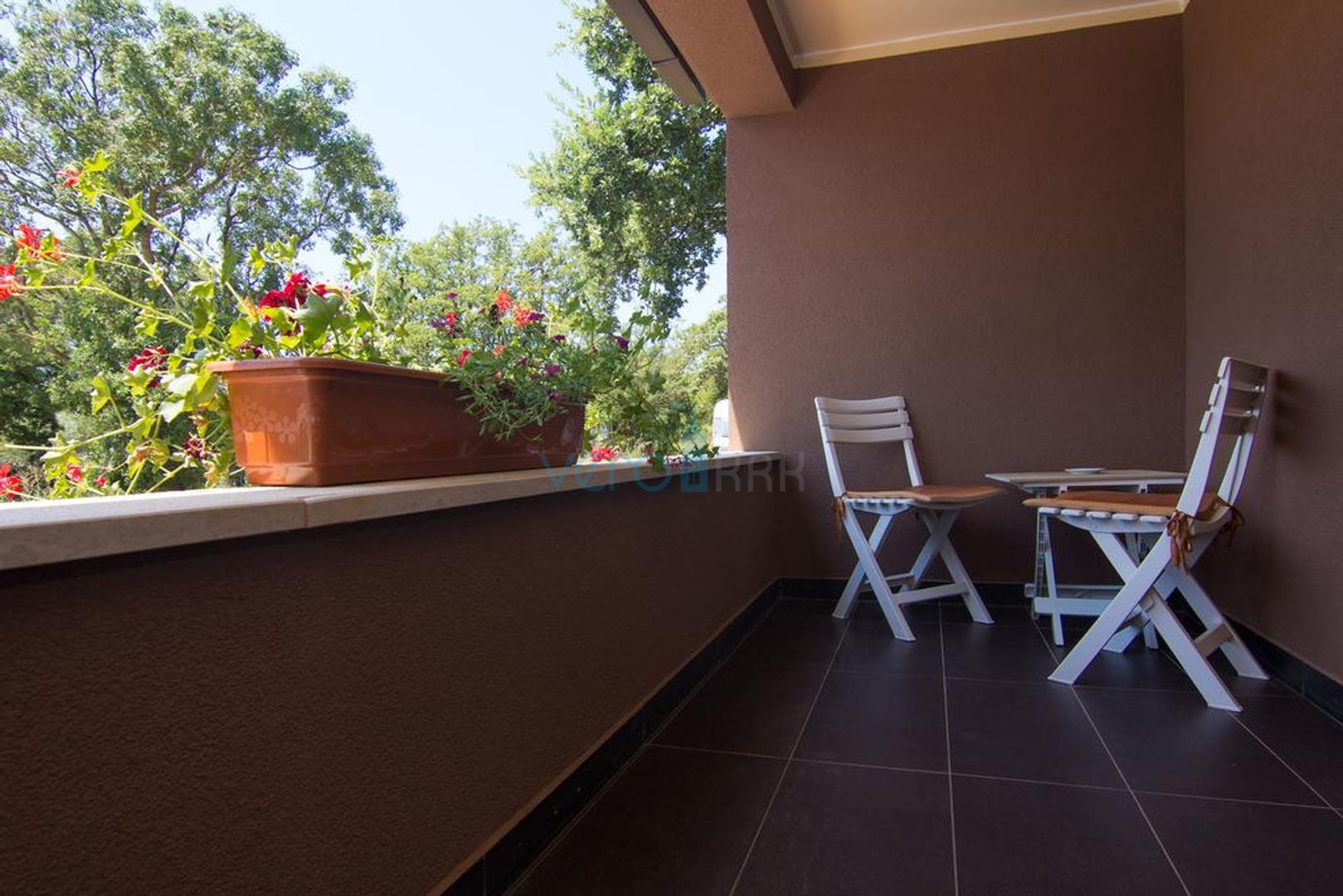 Island of Krk, surroundings, house with two apartments, swimming pool and sea view, for sale