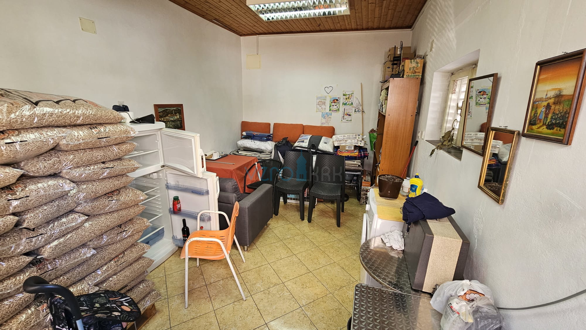 Crikvenica, a floor-through apartment with terraces and garage, 300m to the beach and the center, for sale