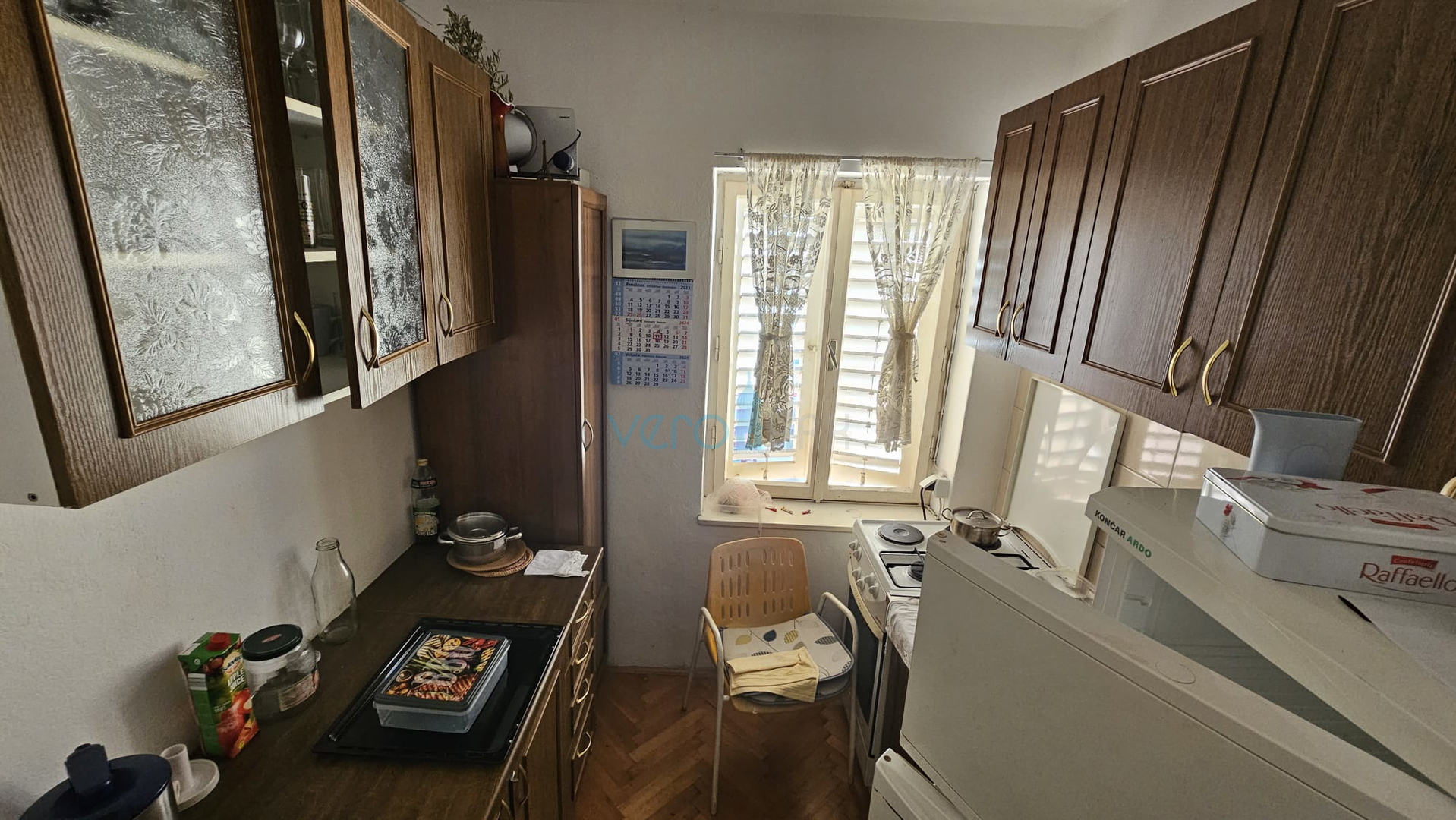 Crikvenica, a floor-through apartment with terraces and garage, 300m to the beach and the center, for sale