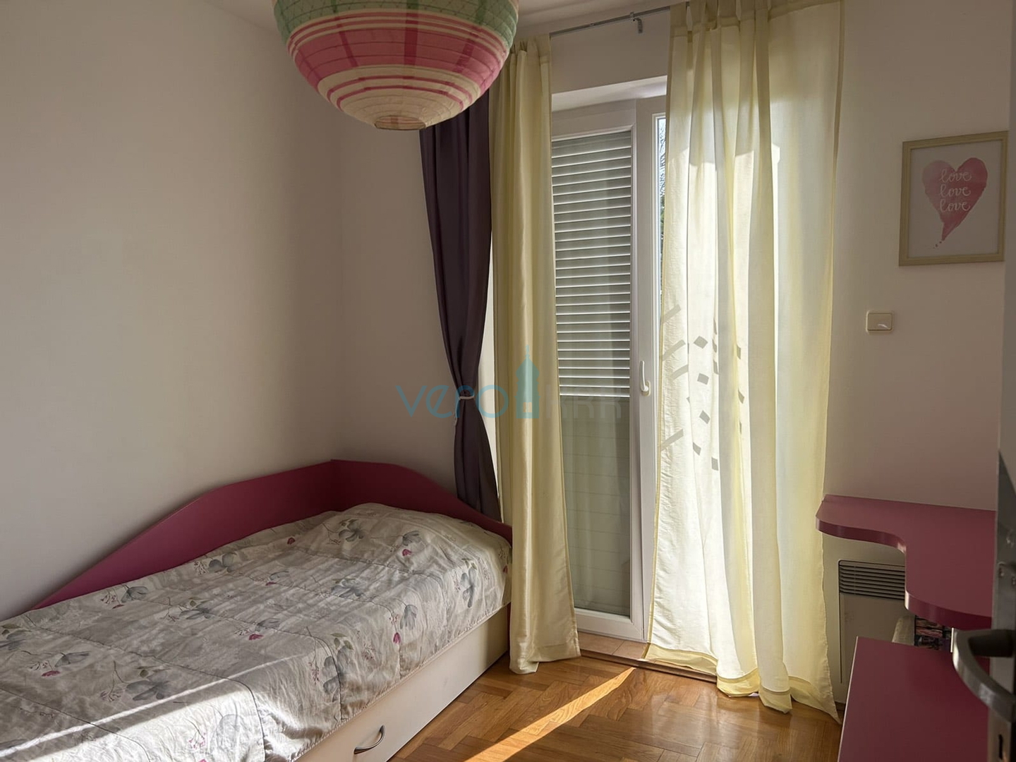 Malinska, otok Krk, prekrasan stan u prizemlju 60 m2, okućnica 40 m2, prodaja