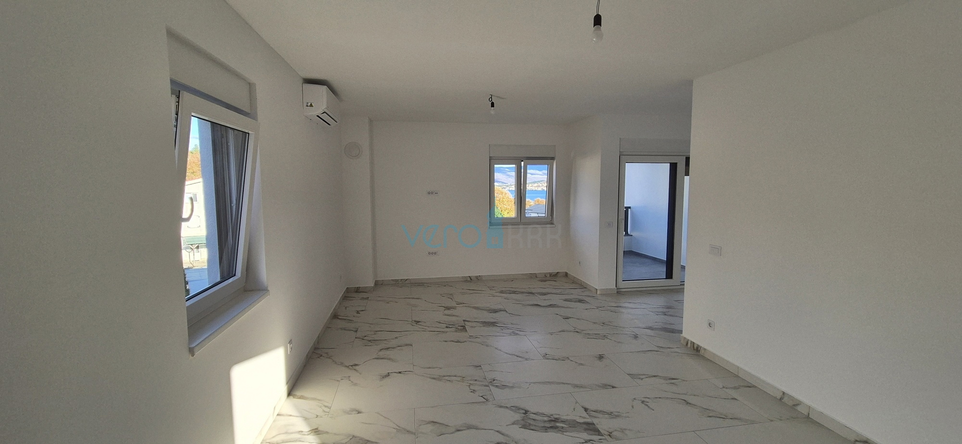 Uvala Soline, Insel Krk, Neubau, Zweizimmerwohnung im 2. Stock, Meerblick, zu verkaufen