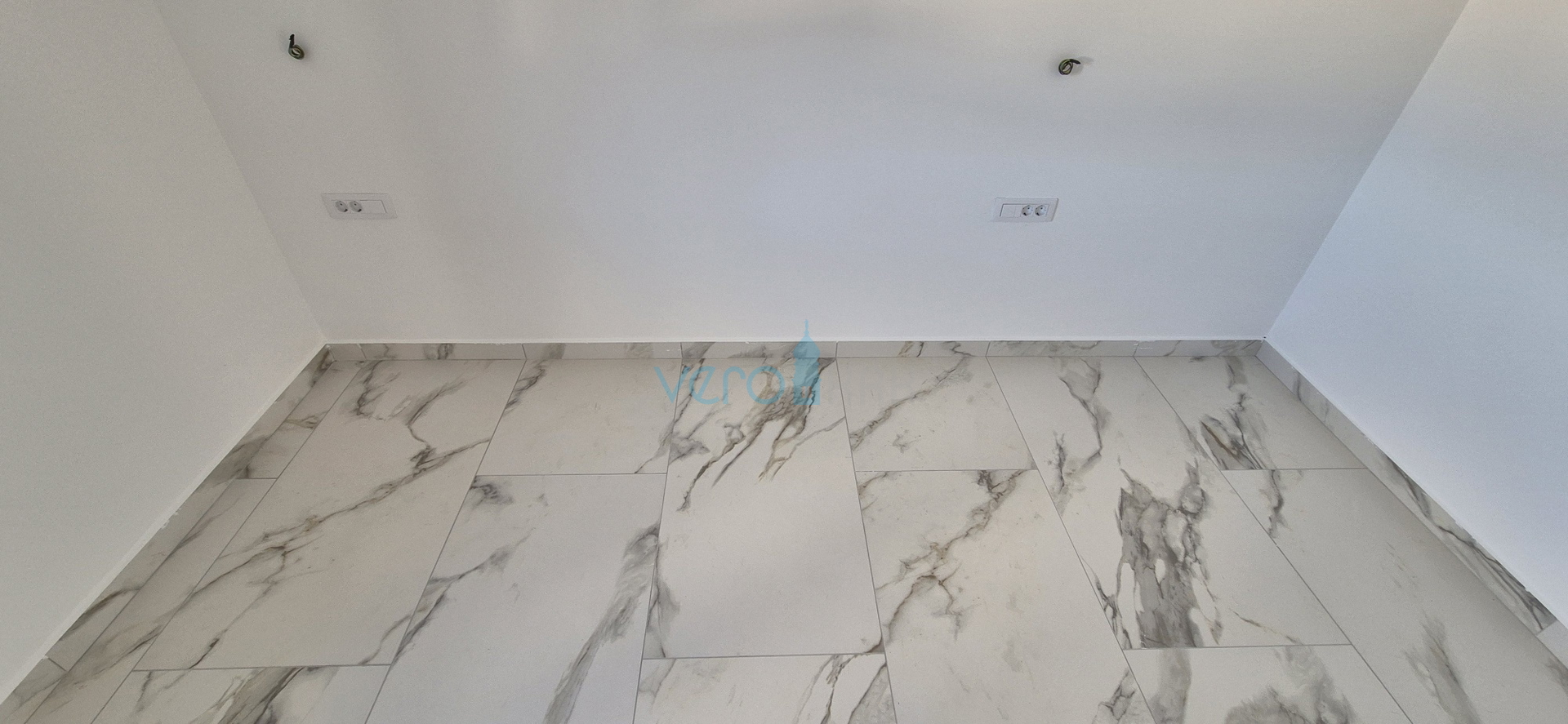 Uvala Soline, Insel Krk, Neubau, Zweizimmerwohnung im 2. Stock, Meerblick, zu verkaufen