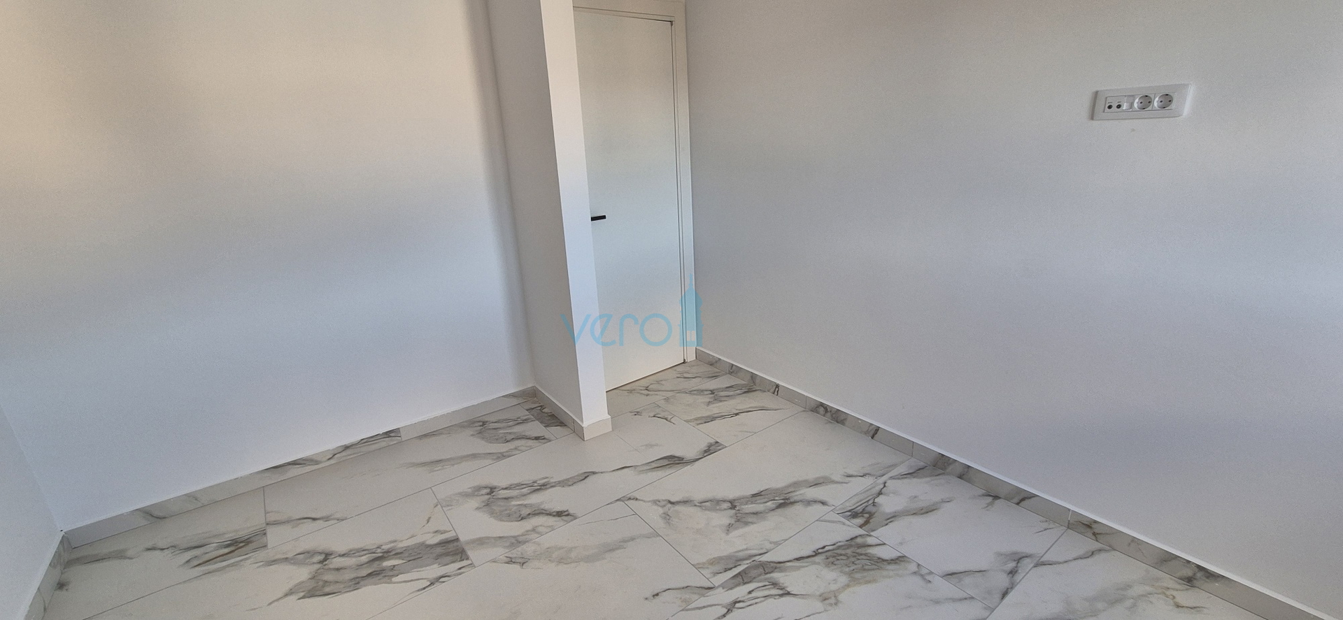 Uvala Soline, Insel Krk, Neubau, Zweizimmerwohnung im 2. Stock, Meerblick, zu verkaufen