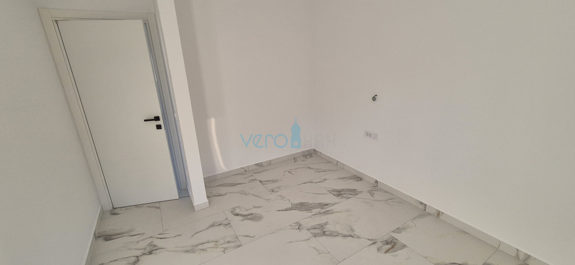 Uvala Soline, Insel Krk, Neubau, Zweizimmerwohnung im 2. Stock, Meerblick, zu verkaufen