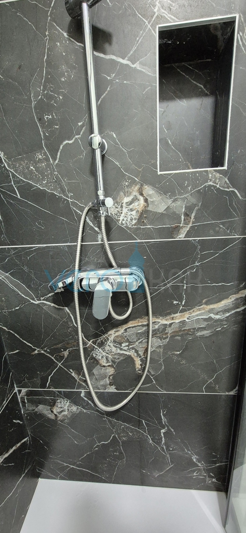 Uvala Soline, otok Krk, novogradnja, trosoban stan na katu, okućnica, pogled, prodaja