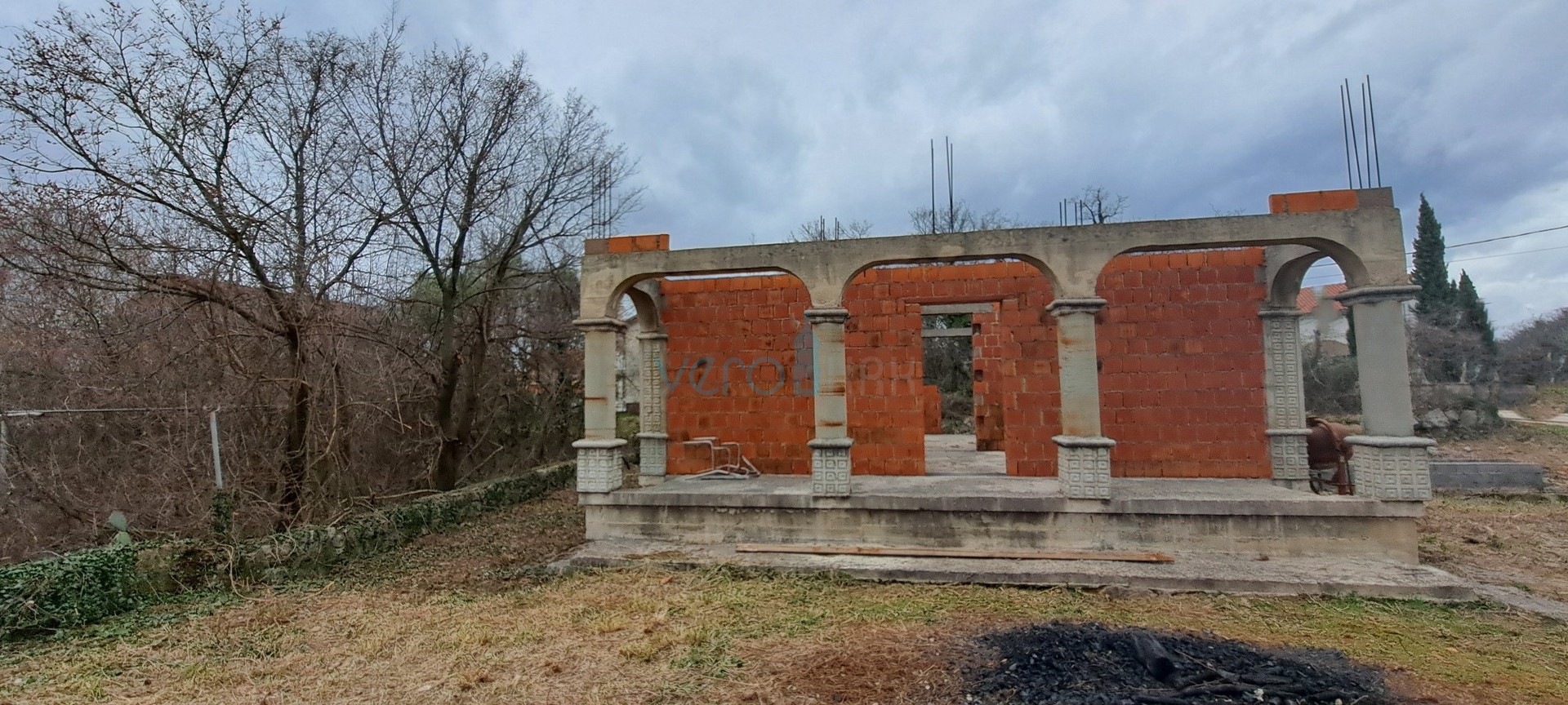 Šilo,okolica,otok Krk,započeta gradnja obiteljske kuće,prodaja