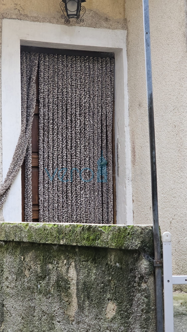 Krk Island, Dobrinj, old town core, authentic house with terrace and view, for sale