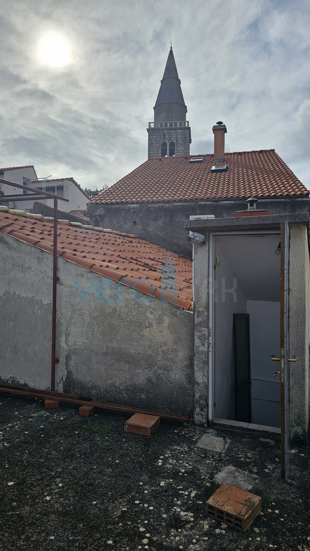 Krk Island, Dobrinj, old town core, authentic house with terrace and view, for sale