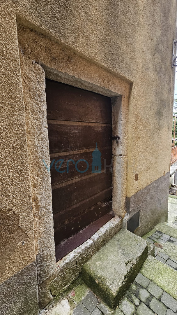 Krk Island, Dobrinj, old town core, authentic house with terrace and view, for sale