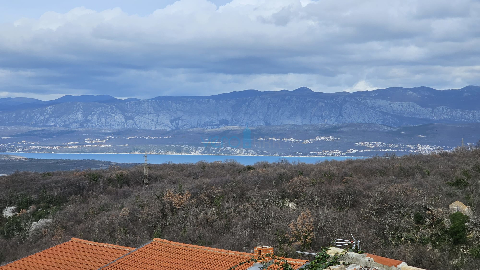 Krk Island, Dobrinj, old town core, authentic house with terrace and view, for sale