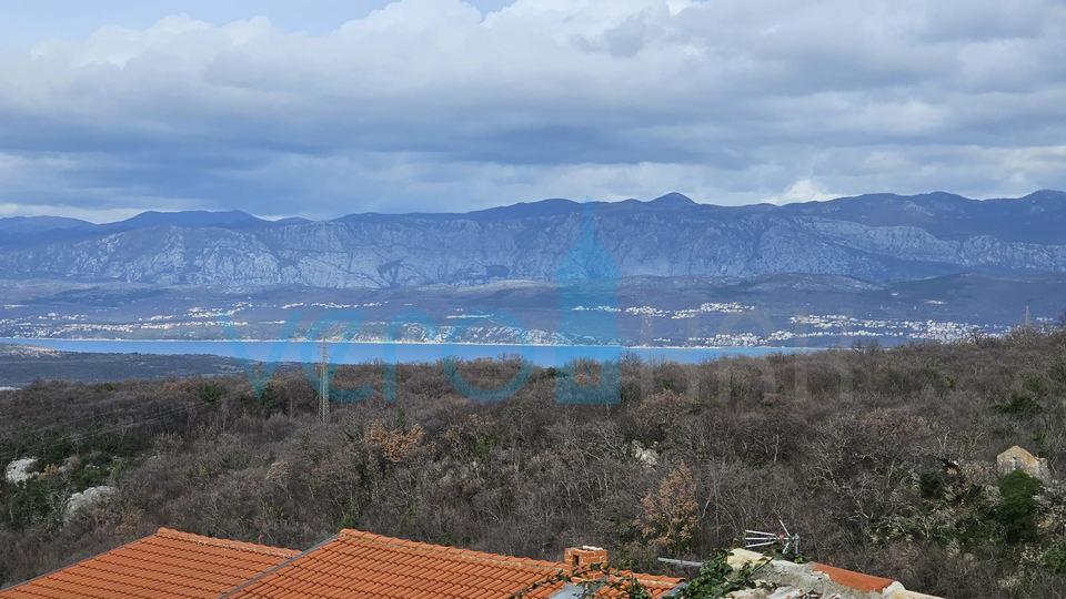 Insel Krk, Dobrinj, alter Kern, Haus mit Terrasse und ständiger Aussicht, zu verkaufen