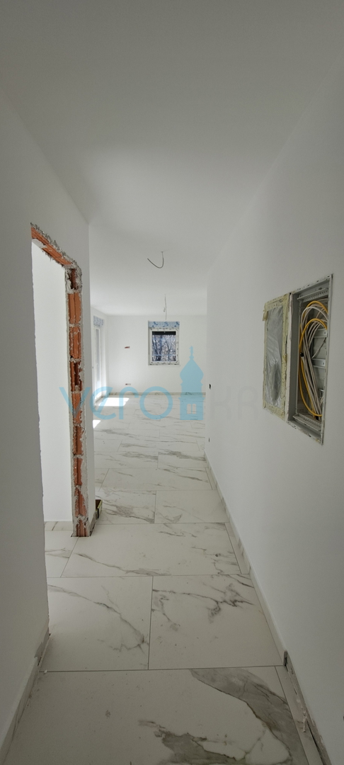 Uvala Soline, otok Krk,okolica,dvosoban stan na katu,terasa,novogradnja,prodaja