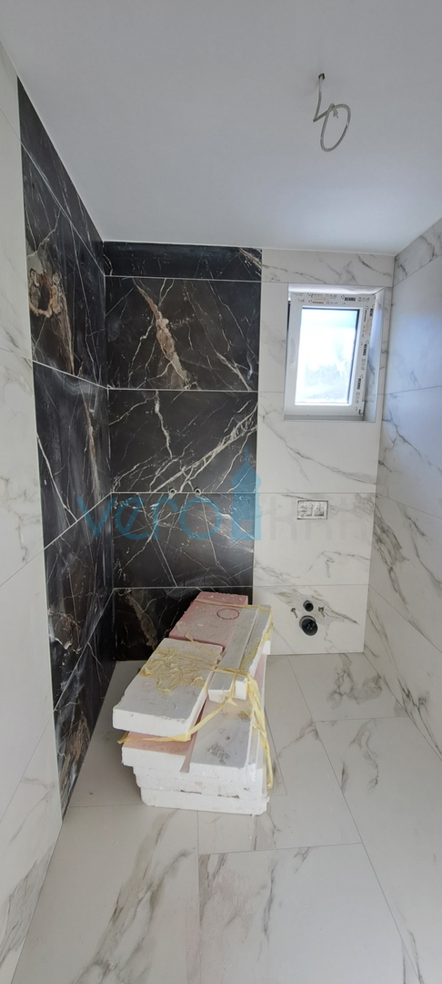 Uvala Soline, otok Krk,okolica,dvosoban stan na katu,terasa,novogradnja,prodaja