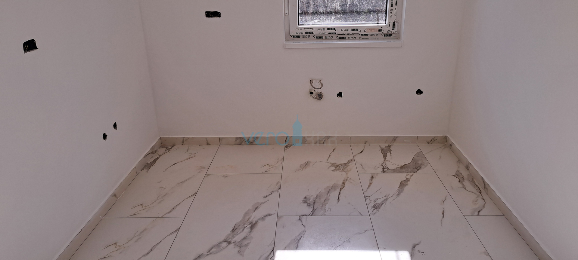 Uvala Soline, otok Krk,okolica,dvosoban stan na katu,terasa,novogradnja,prodaja