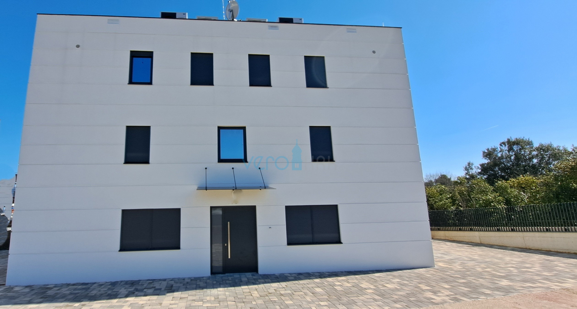 Grad Krk, moderan dvoetažni stan,krovni bazen,terasa,pogled,novogradnja,prodaja