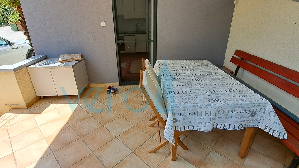 Uvala Soline, Insel Krk, Wohnung 31 m2, Erdgeschoss, Terrasse, zu verkaufen