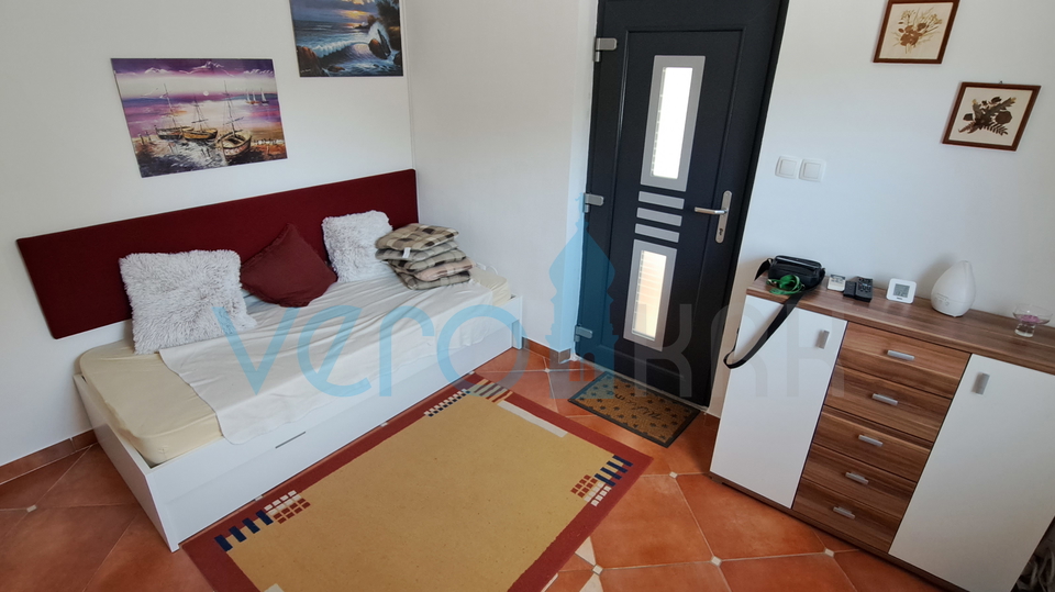 Uvala Soline, Insel Krk, Wohnung 31 m2, Erdgeschoss, Terrasse, zu verkaufen