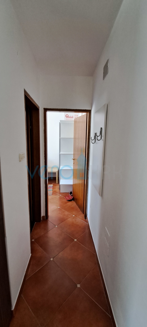 Čižići, Insel Krk, Wohnung 31 m2, Erdgeschoss, Terrasse, Verkauf