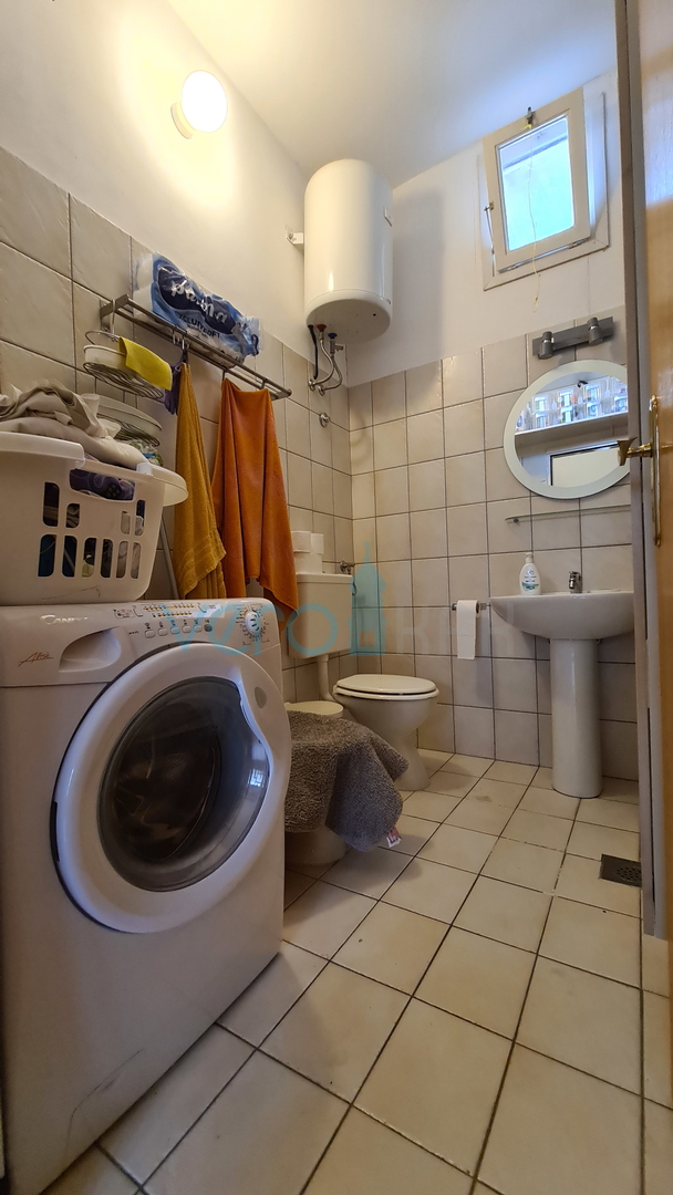 Rijeka, Grobnik dvojna obiteljska kuća, 162m2, 200 m2 vrt, trajni pogled, prodaja