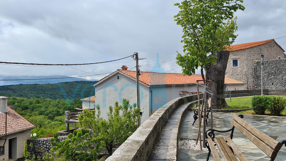 Rijeka, Grobnik, Doppelhaushälfte, 162 m2, 200 m2 Garten, ständige Aussicht, zu verkaufen