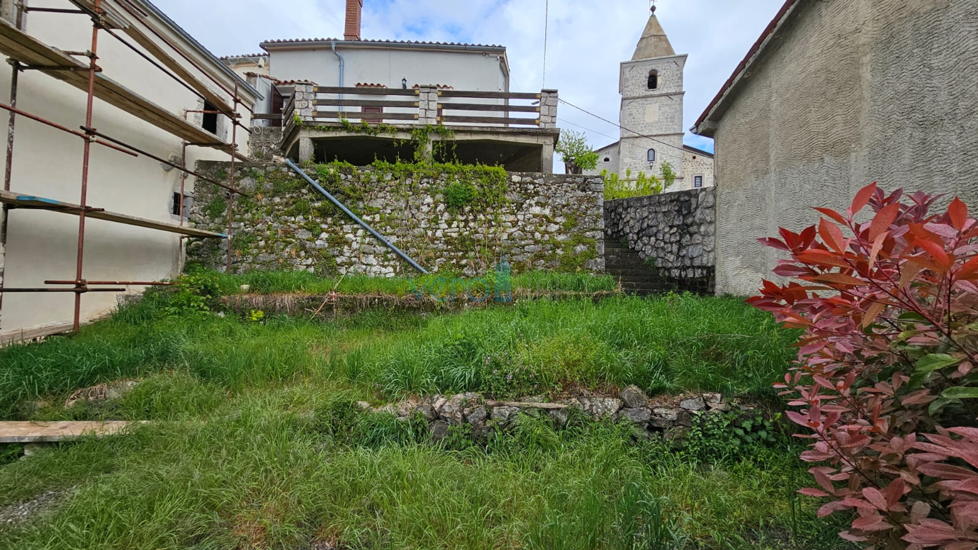 Rijeka, Grobnik dvojna obiteljska kuća, 162m2, 200 m2 vrt, trajni pogled, prodaja